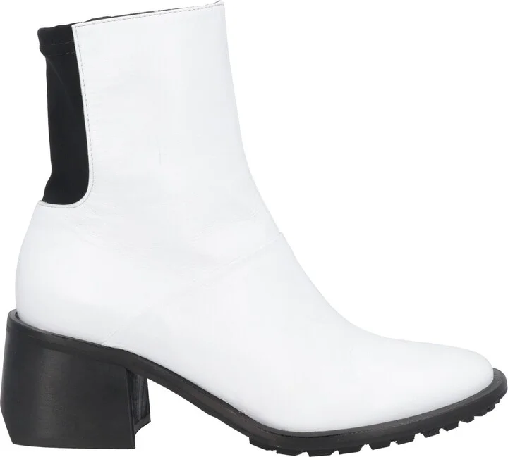 Malloni Woman Ankle boots - Image 3