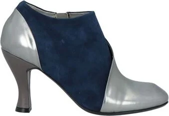 Malloni Woman Ankle boots