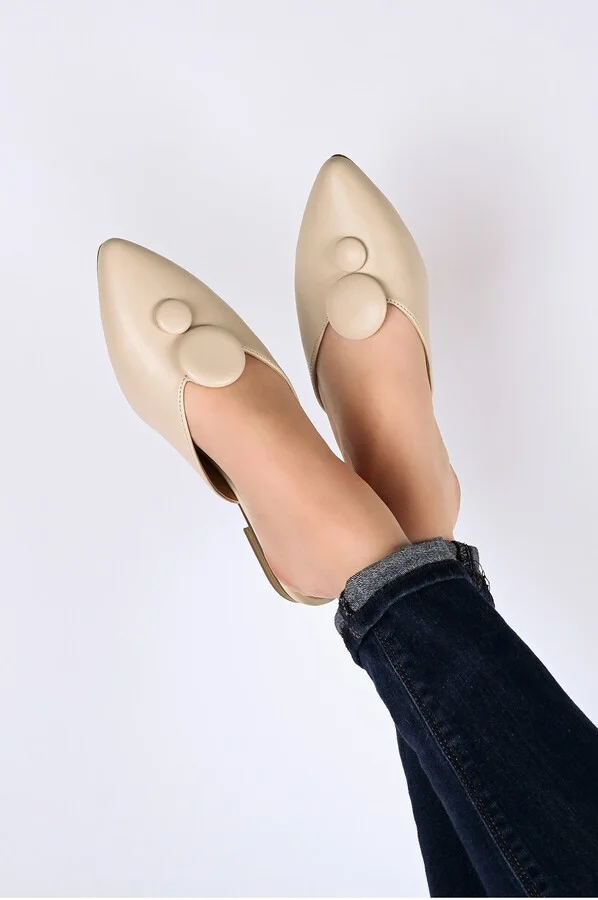 Mallorie Almond Toe Mule - Image 11
