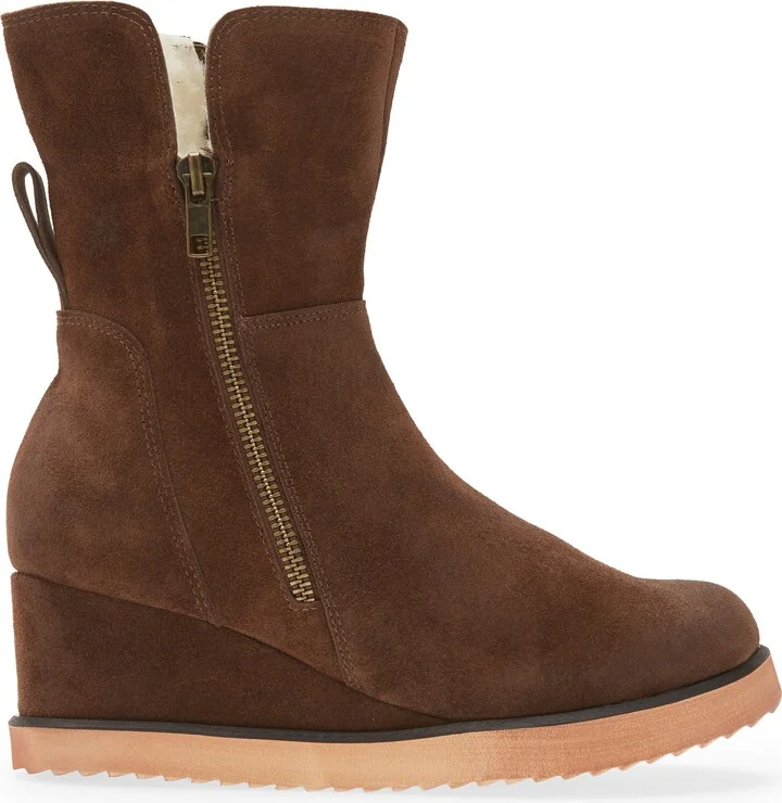 Mallory Genuine Shearling Lined Boot - Image 3