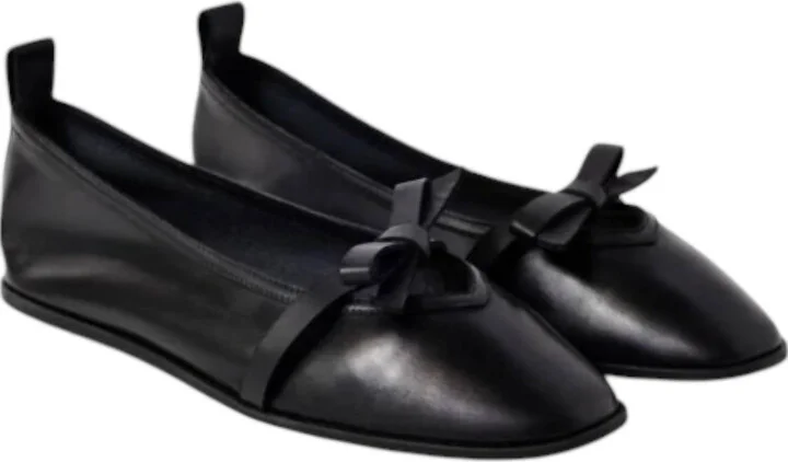 Mania Bow Flat In Black