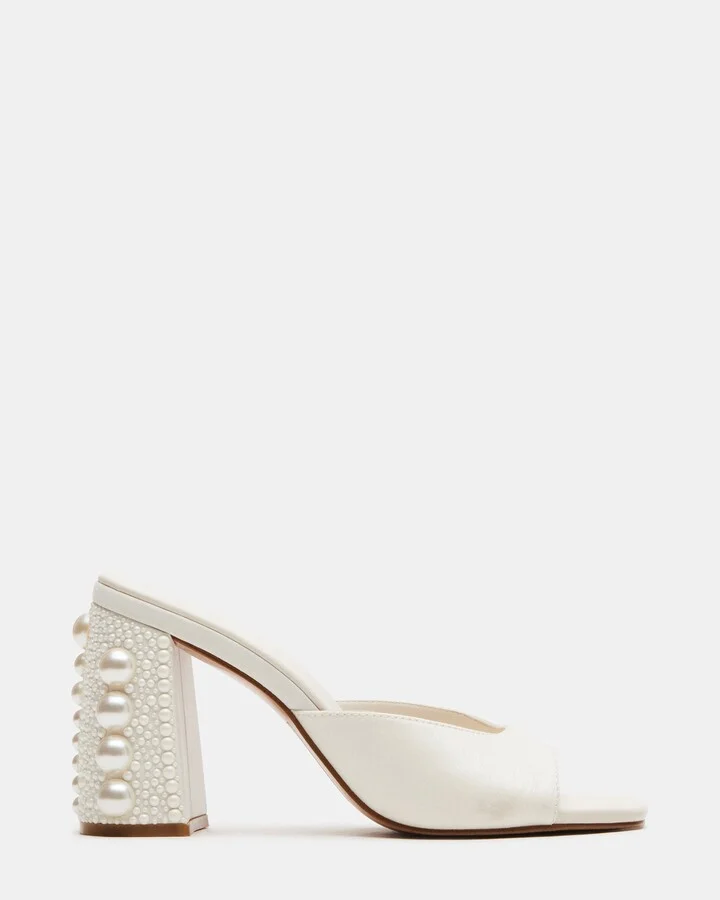 Mania Pearl White