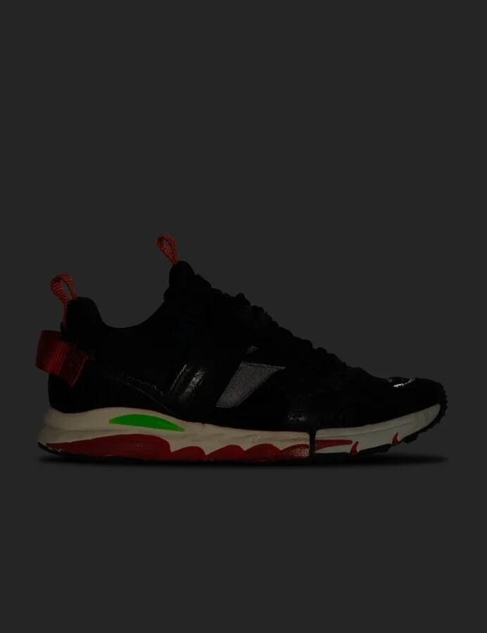 Manifesto Sneakers - Image 6