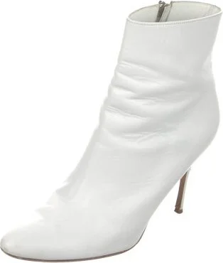 Manolo Blahnik - Image 2