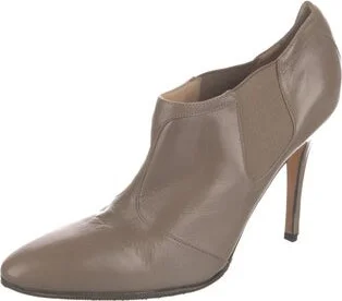 Manolo Blahnik - Image 2