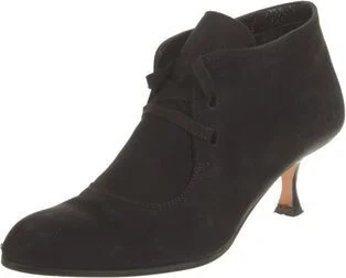 Manolo Blahnik - Image 2