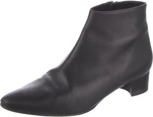 Manolo Blahnik - Image 2