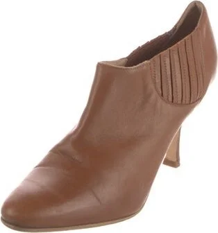 Manolo Blahnik - Image 2
