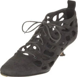 Manolo Blahnik - Image 2