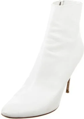 Manolo Blahnik - Image 2