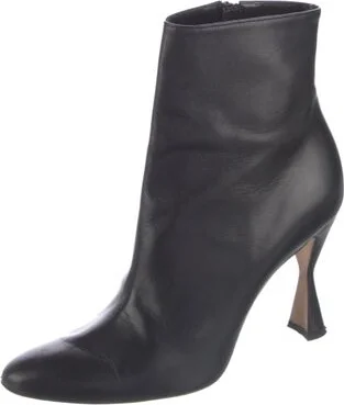 Manolo Blahnik - Image 2