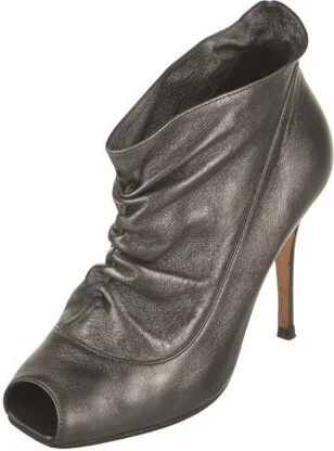 Manolo Blahnik - Image 2