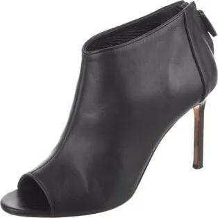 Manolo Blahnik - Image 2