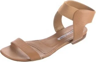 Manolo Blahnik - Image 2