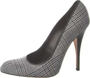 Manolo Blahnik - Image 2
