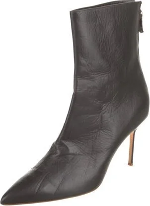 Manolo Blahnik - Image 2