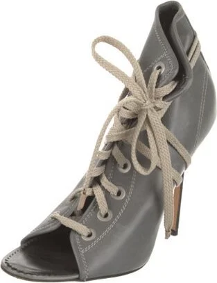 Manolo Blahnik - Image 2