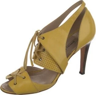 Manolo Blahnik - Image 2
