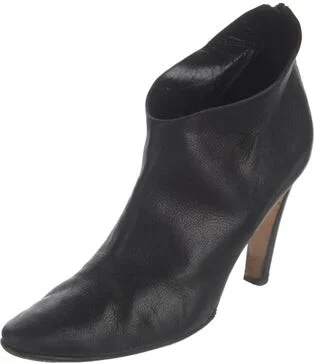 Manolo Blahnik - Image 2