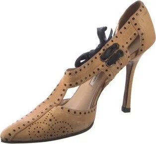 Manolo Blahnik - Image 2