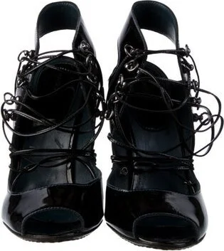 Manolo Blahnik - Image 2