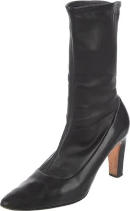 Manolo Blahnik - Image 2