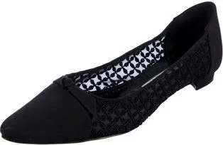 Manolo Blahnik - Image 2