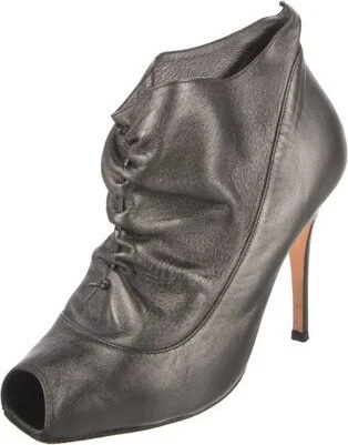 Manolo Blahnik - Image 2