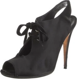 Manolo Blahnik - Image 2