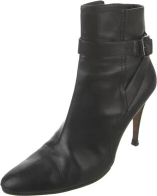 Manolo Blahnik - Image 2