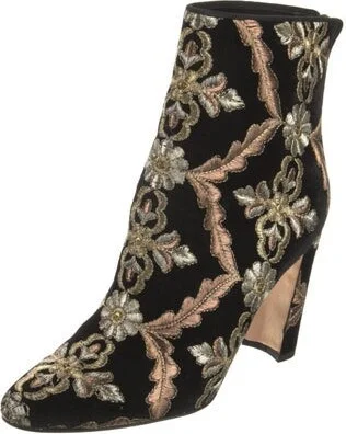Manolo Blahnik - Image 2