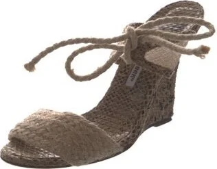Manolo Blahnik - Image 2