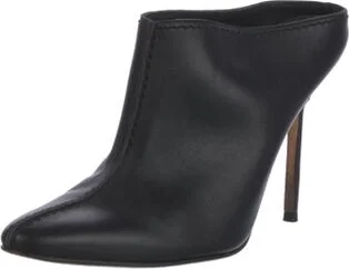 Manolo Blahnik - Image 2
