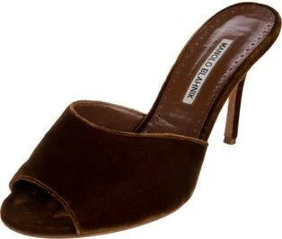 Manolo Blahnik - Image 2