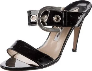 Manolo Blahnik - Image 2