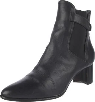 Manolo Blahnik - Image 2