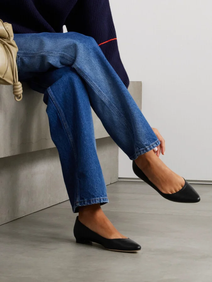 Manolo Blahnik - Bb 10 Leather Point-toe Flats - Black - Image 2