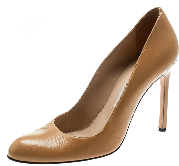 Manolo Blahnik Beige Leather BB Pumps Size 38.5
