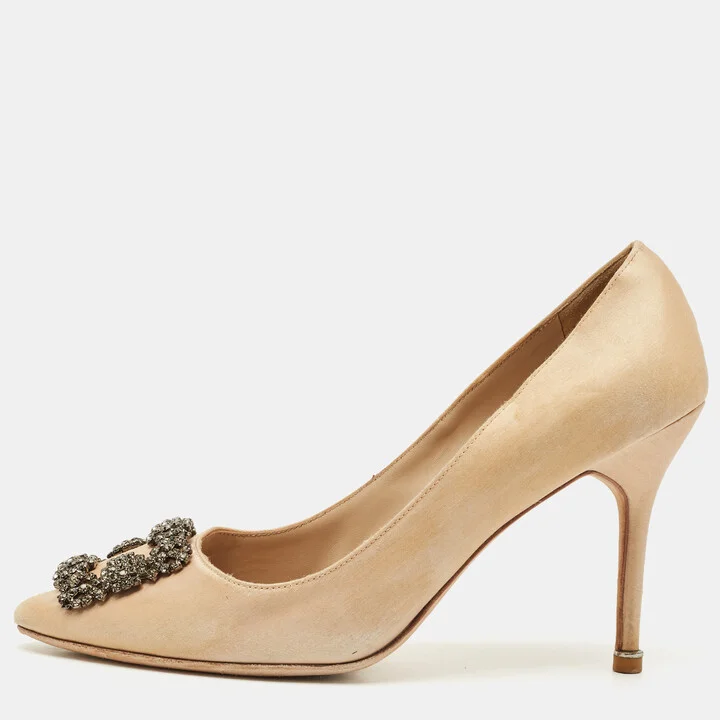 Manolo Blahnik Beige Satin Hangisi Crystal Embellished Pumps Size 41
