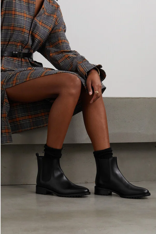 Manolo Blahnik - Chelata 30 Leather Chelsea Boots - Black - Image 2
