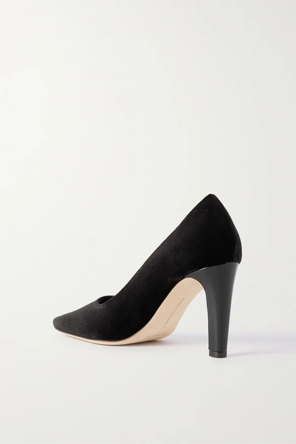 Manolo Blahnik - Cherfusianu 90 Velvet Pumps - Black - Image 3