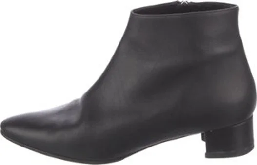 Manolo Blahnik