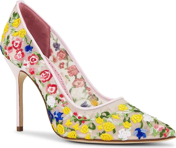 Manolo Blahnik Jardino 105 Pump in Yellow - Image 2