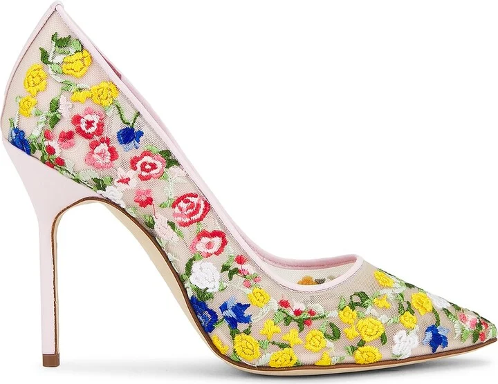 Manolo Blahnik Jardino 105 Pump in Yellow