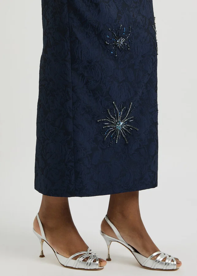 Manolo Blahnik Makanaksli 70 Metallic Leather Slingback Pumps - Image 5