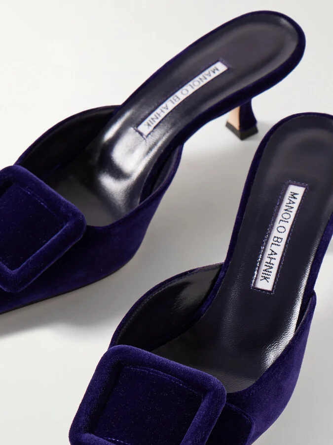 Manolo Blahnik - Maysale 50 Buckled Velvet Mules - Purple - Image 4