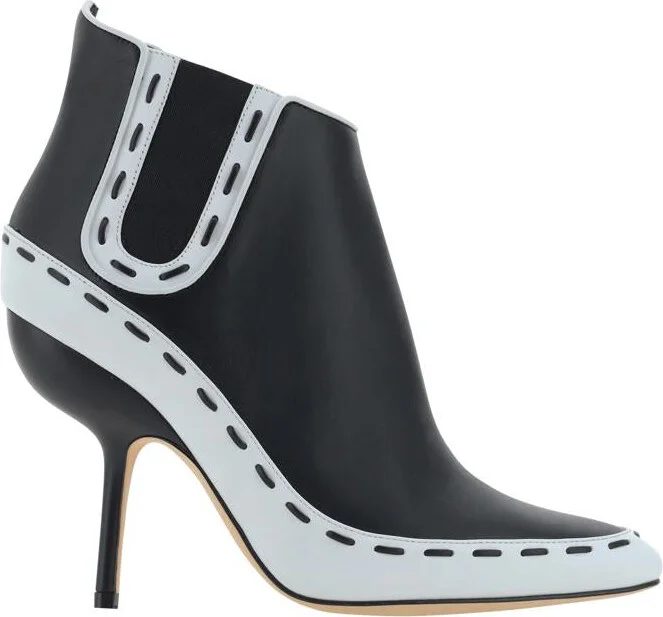 Manolo Blahnik Pumps