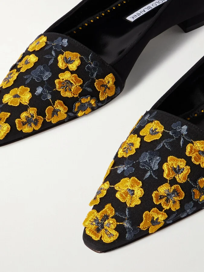 Manolo Blahnik - Safiye Embroidered Crepe De Chine Point-toe Flats - Black - Image 4
