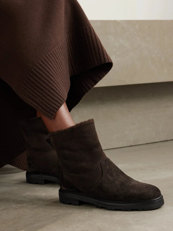Manolo Blahnik - Tomosa Shearling-lined Suede Ankle Boots - Brown - Image 2