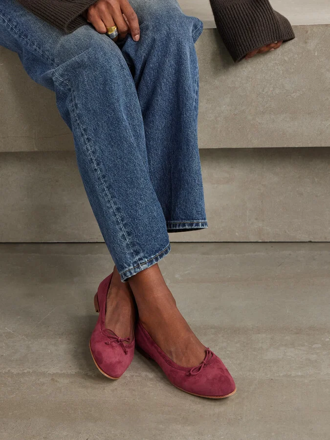 Manolo Blahnik - Veralli Bow-detailed Suede Ballet Flats - Burgundy - Image 2